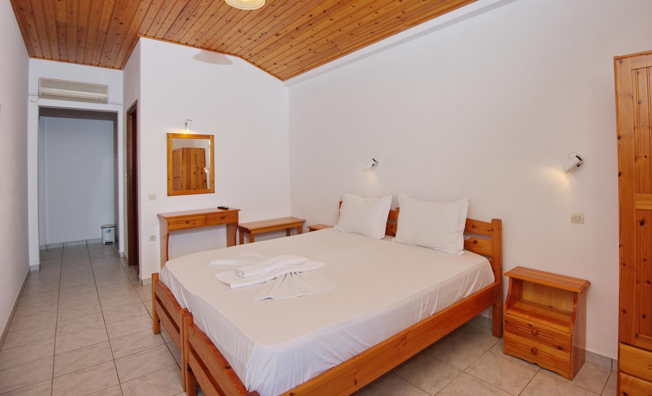 Ostria Otel Patitírion Dış mekan fotoğraf
