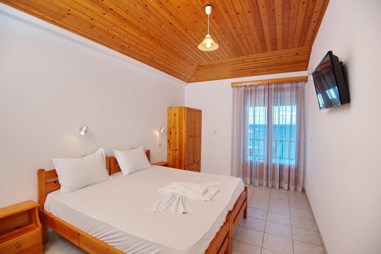 Ostria Otel Patitírion Dış mekan fotoğraf