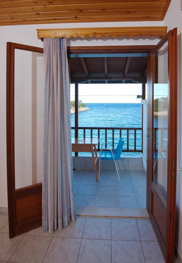 Ostria Otel Patitírion Dış mekan fotoğraf